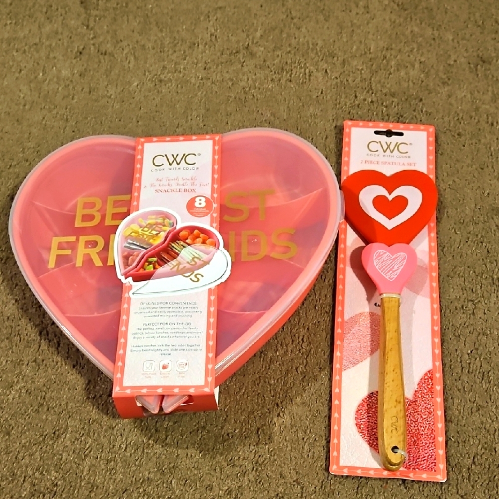 Heart-Shaped Snack Box and Spatula Set